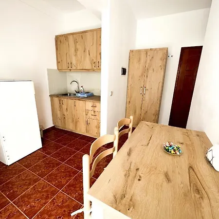 Garden Apt-3 Daire *