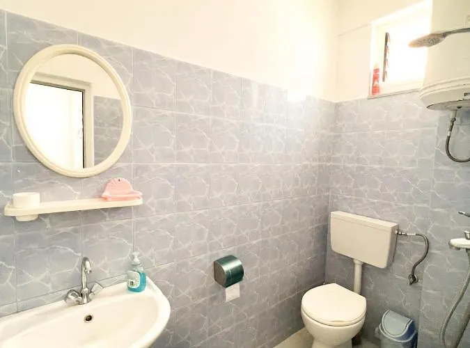 Appartamento Garden Apt-3